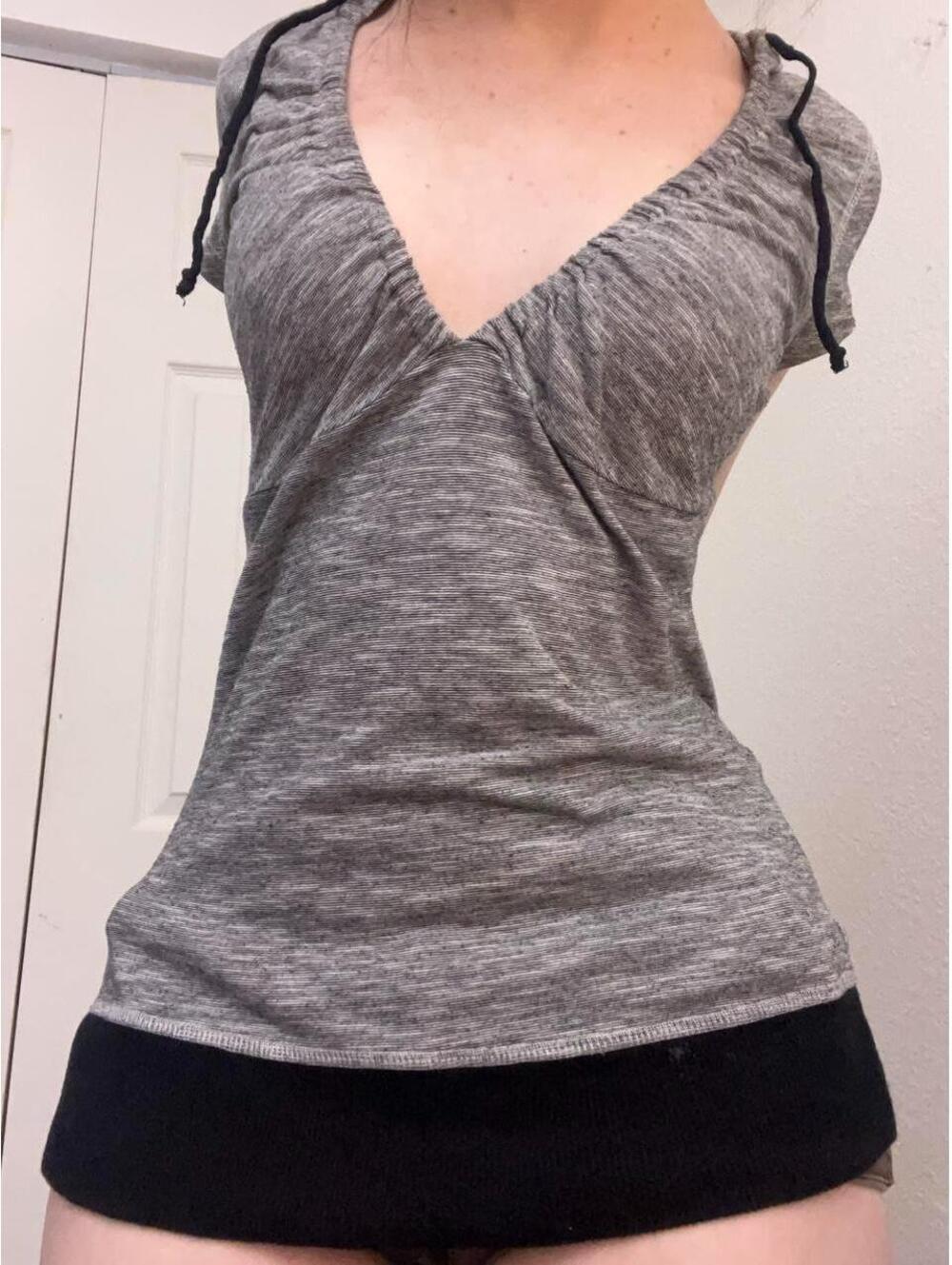 fitted top with hood